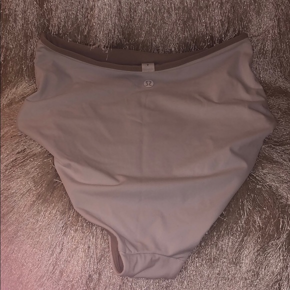 Lululemon High Waited Bikini Bottoms